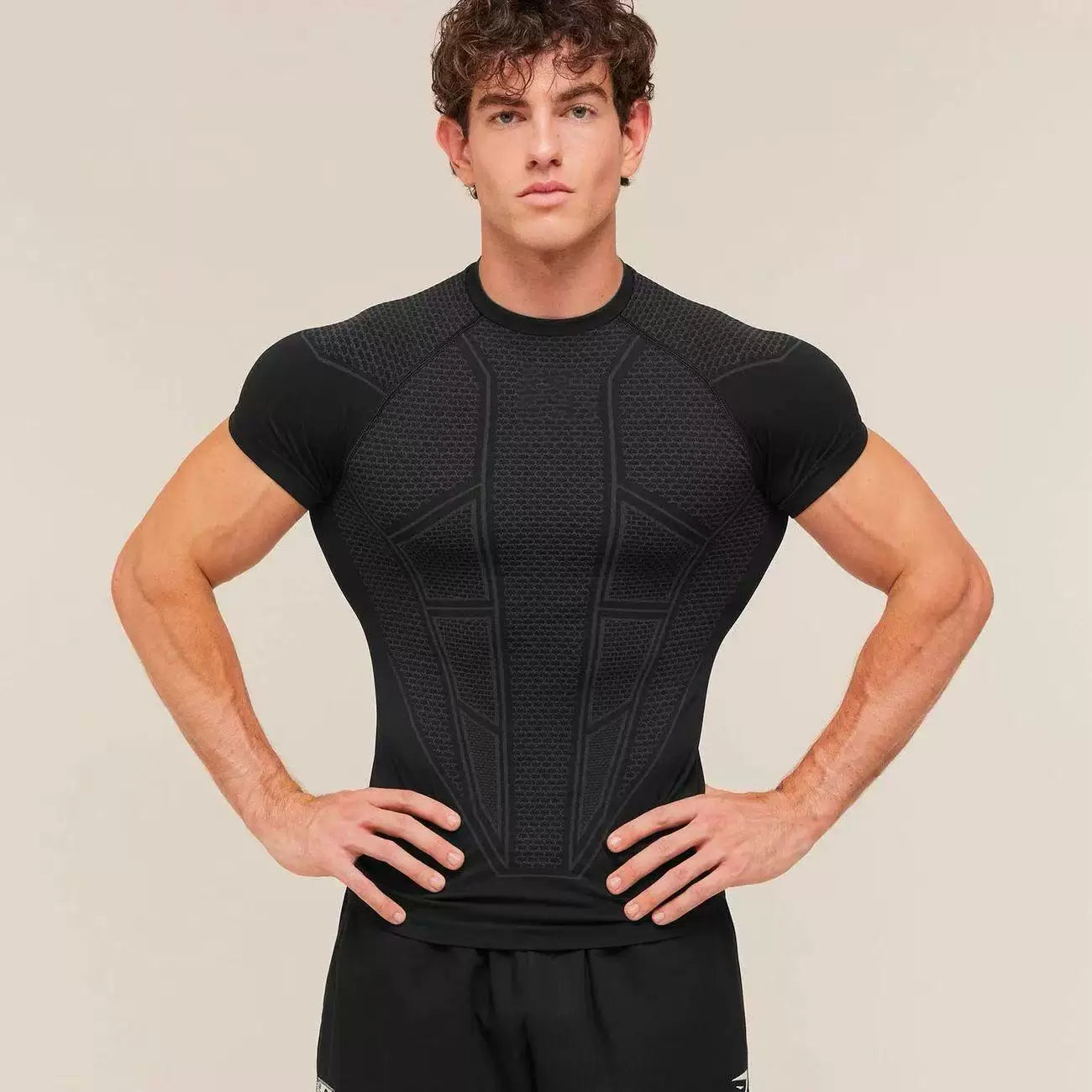Essential Engineered Panel Seamless Training Short Sleeve – Jet Black Solid